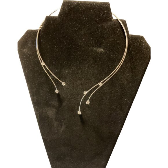 Silver Tone Elegant Wire Necklace With Crystal Accents For Women Prom Homecoming - Picture 10 of 12